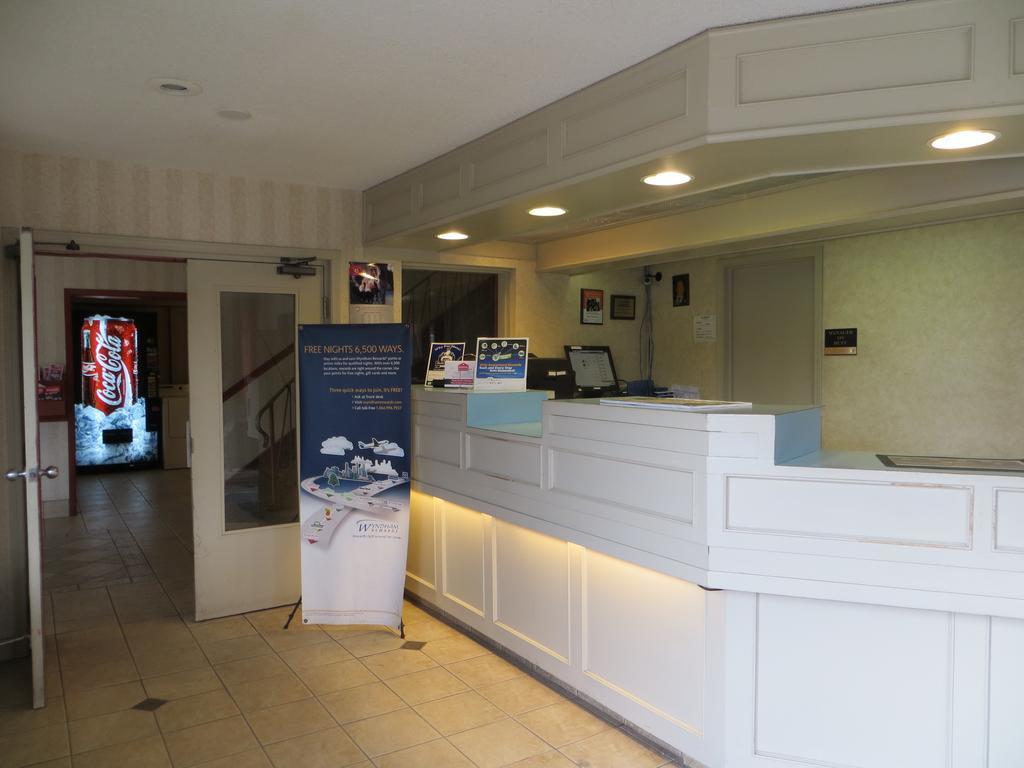 Ramada Limited Calgary Hotel Luaran gambar