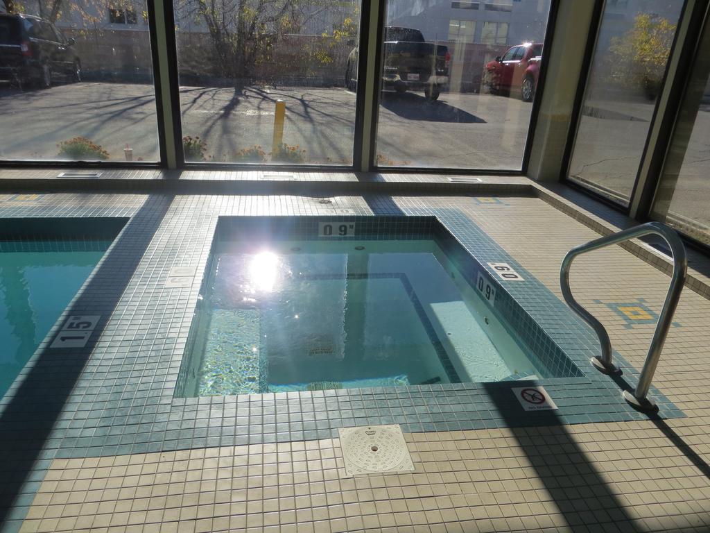 Ramada Limited Calgary Hotel Luaran gambar