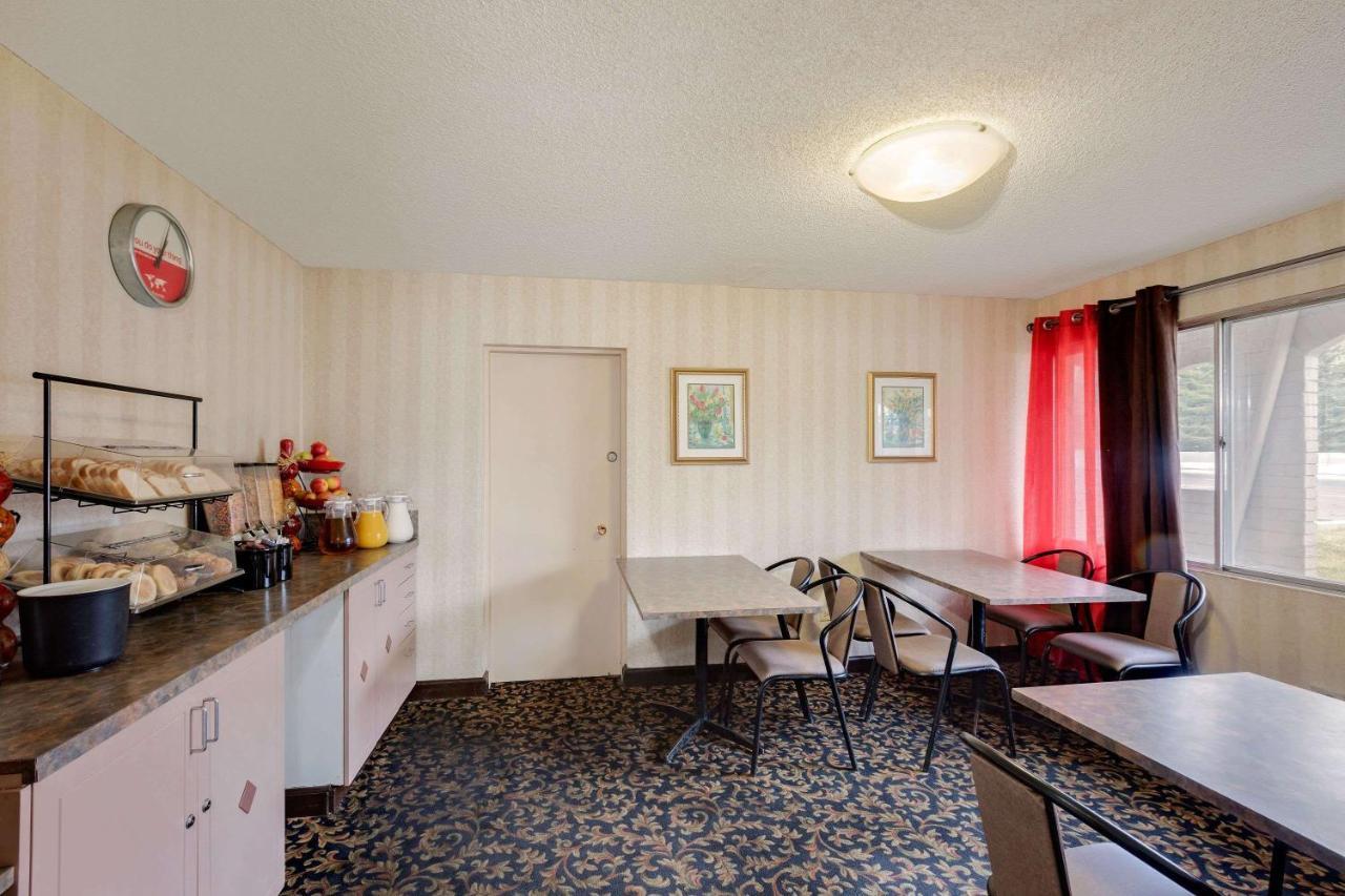 Ramada Limited Calgary Hotel Luaran gambar