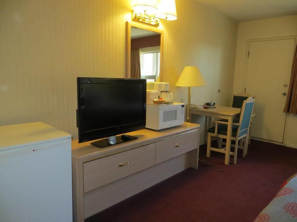 Ramada Limited Calgary Hotel Luaran gambar